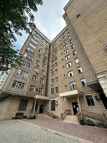 3 комнаты, 99 м², Элитка, 2 этаж, Евроремонт at lalafo.kg 3 комнаты, 99 м², Элитка, 2 этаж, Евроремонт