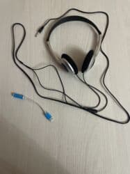 Наушники за 300 сомов не использованные новые (можно на айфон) at lalafo.kg Наушники за 300 сомов не использованные новые (можно на айфон)