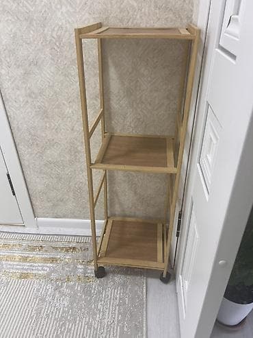 Дүкөн үчүн текчелер: Гүлдөр үчүн секичелүү текче, Жыгач lalafo.kg да — 1 Дүкөн үчүн текчелер: Гүлдөр үчүн секичелүү текче, Жыгач — 1