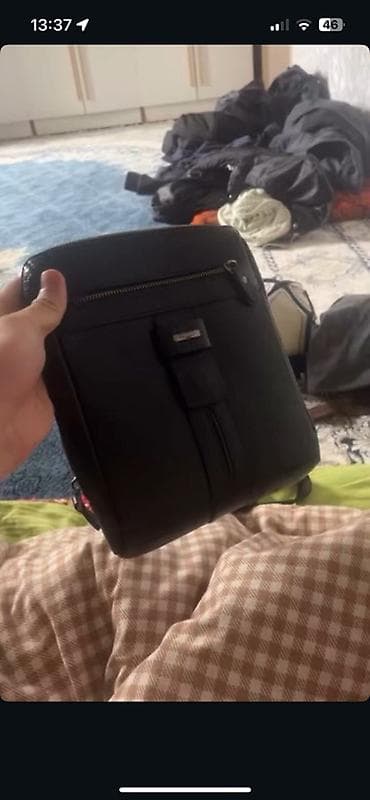 Барсетка, Butun, Материал: Натуральная кожа, Застежка на молнии, Б/у at lalafo.kg Барсетка, Butun, Материал: Натуральная кожа, Застежка на молнии, Б/у