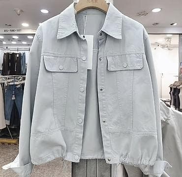 Женская легкая куртка-джинсовка (укороченная) - Классический at lalafo.kg Женская легкая куртка-джинсовка (укороченная) - Классический