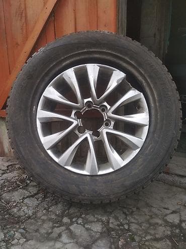 Продаю на запаску диск р18 и резина р20 протектор 100%. Диск сломан at lalafo.kg Продаю на запаску диск р18 и резина р20 протектор 100%. Диск сломан