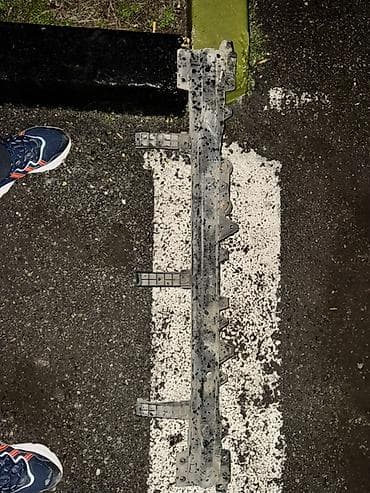 Усилитель бампера Hyundai, Б/у, Оригинал at lalafo.kg Усилитель бампера Hyundai, Б/у, Оригинал