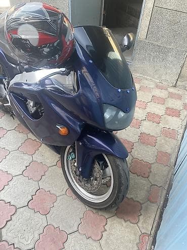 Спортбайк Yamaha, 1000 куб. см, Бензин, Взрослый, Б/у at lalafo.kg Спортбайк Yamaha, 1000 куб. см, Бензин, Взрослый, Б/у