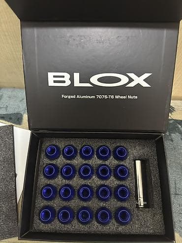 Комплект гаек колесных BLOX - Тип: колесные гайки - Материал at lalafo.kg Комплект гаек колесных BLOX - Тип: колесные гайки - Материал