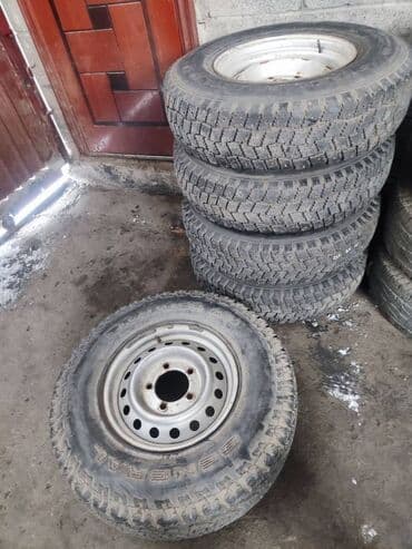 Резина с дисками Nokian 235 85 R16 Универсальная горная шипованая at lalafo.kg Резина с дисками Nokian 235 85 R16 Универсальная горная шипованая