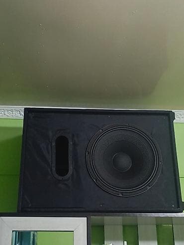 Профессиональная акустическая система с низкочастотным динамиком JBL at lalafo.kg Профессиональная акустическая система с низкочастотным динамиком JBL