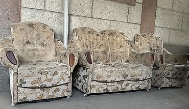 Комплект мягкой мебели, Б/у, Самовывоз, цвет - Бежевый at lalafo.kg Комплект мягкой мебели, Б/у, Самовывоз, цвет - Бежевый