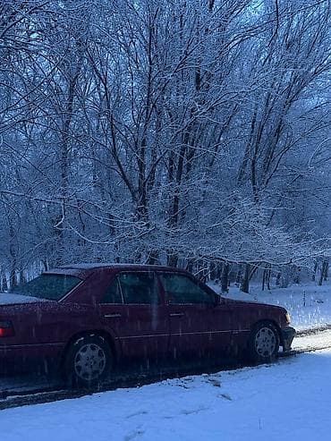 Mercedes-Benz W124: 1993 г., 2.2 л, Автомат, Бензин, Седан at lalafo.kg Mercedes-Benz W124: 1993 г., 2.2 л, Автомат, Бензин, Седан