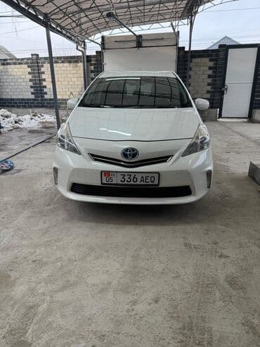 Toyota Prius: 2013 г., 1.8 л, Автомат, Гибрид, Универсал at lalafo.kg Toyota Prius: 2013 г., 1.8 л, Автомат, Гибрид, Универсал