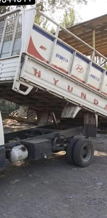 Легкий грузовик, Hyundai, Стандарт, 2 т, Б/у at lalafo.kg Легкий грузовик, Hyundai, Стандарт, 2 т, Б/у