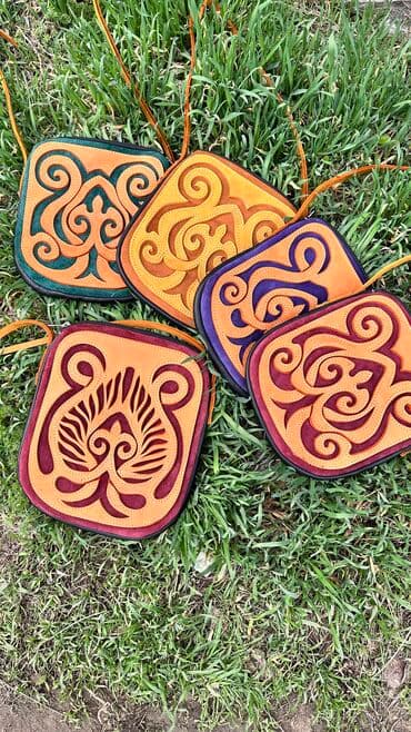 Сумки из натуральной кожи ручной работы
оптом и в розницу at lalafo.kg Сумки из натуральной кожи ручной работы
оптом и в розницу