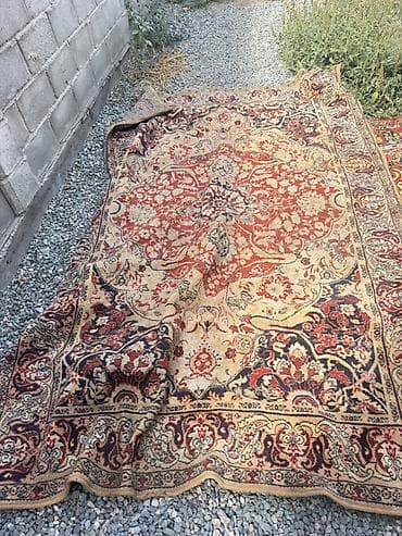 Продаются ковры 3шт.
Каждый по 500 сом at lalafo.kg Продаются ковры 3шт.
Каждый по 500 сом