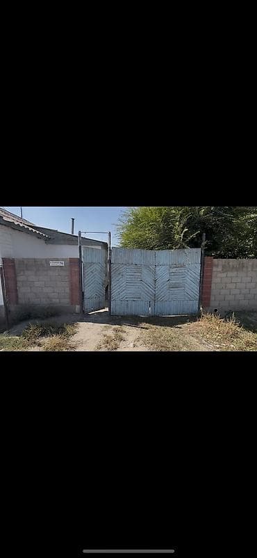 Срочно продаю дом в Кочкорке Срочно продаю дом в ПГТ Кочкор: - улица at lalafo.kg Срочно продаю дом в Кочкорке Срочно продаю дом в ПГТ Кочкор: - улица