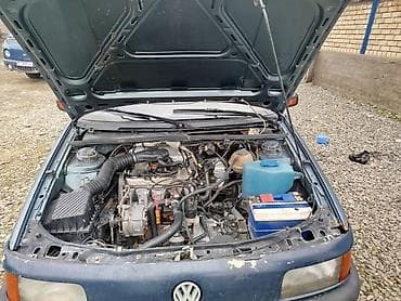 Volkswagen Passat Variant: 1989 г., Механика, Бензин, Универсал at lalafo.kg Volkswagen Passat Variant: 1989 г., Механика, Бензин, Универсал