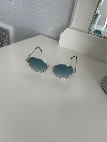 Футляры для очков: Солнцезащитные очки очки, Унисекс, Нестандартные, Линзы градиентные, Новый at lalafo.kg — 1 Футляры для очков: Солнцезащитные очки очки, Унисекс, Нестандартные, Линзы градиентные, Новый — 1