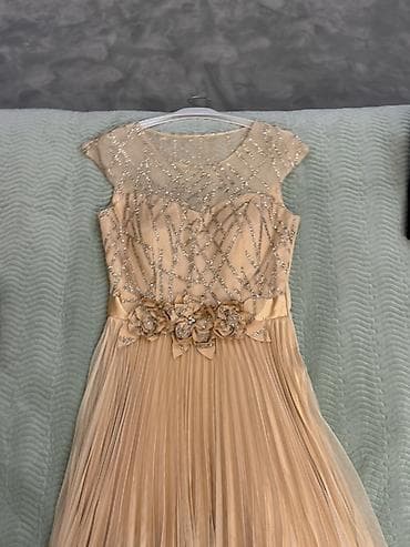 Лосиналар, леггинсылар: Вечернее платье оттенка шампань с блеском и плиссированной юбкой. - lalafo.kg да — 1 Лосиналар, леггинсылар: Вечернее платье оттенка шампань с блеском и плиссированной юбкой. - — 1