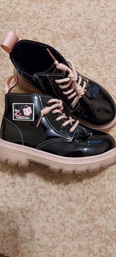 Продаются ботинки для девочки, деми, в отличном состоянии, размер at lalafo.kg Продаются ботинки для девочки, деми, в отличном состоянии, размер