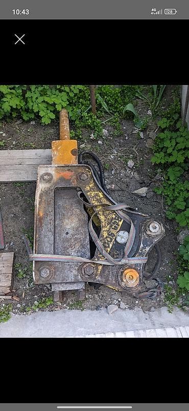 Гидромолот (гидравлический отбойный молот) для экскаватора хундай at lalafo.kg Гидромолот (гидравлический отбойный молот) для экскаватора хундай