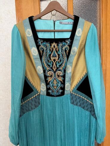 Вечернее платье, Длинная модель, С рукавами at lalafo.kg Вечернее платье, Длинная модель, С рукавами