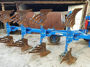 Отвальный оборотный плуг навесной, 4-корпусный - Тип: оборотный плуг at lalafo.kg Отвальный оборотный плуг навесной, 4-корпусный - Тип: оборотный плуг