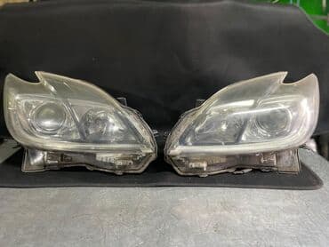 Комплект передних фар Toyota 2011 г., Б/у, Оригинал, Япония at lalafo.kg Комплект передних фар Toyota 2011 г., Б/у, Оригинал, Япония