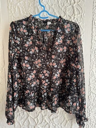 Блузка, Шифон, В цветочек, С воланами at lalafo.kg Блузка, Шифон, В цветочек, С воланами