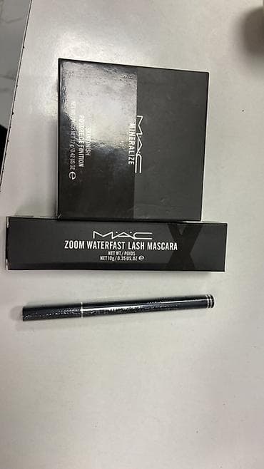 Набор декоративной косметики M·A·C: - Тушь для ресниц M·A·C Zoom at lalafo.kg Набор декоративной косметики M·A·C: - Тушь для ресниц M·A·C Zoom