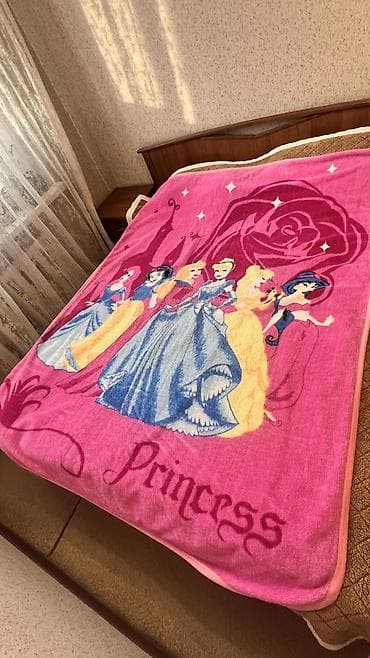 Одеяло, Б/у, Все сезоны, Зима at lalafo.kg Одеяло, Б/у, Все сезоны, Зима