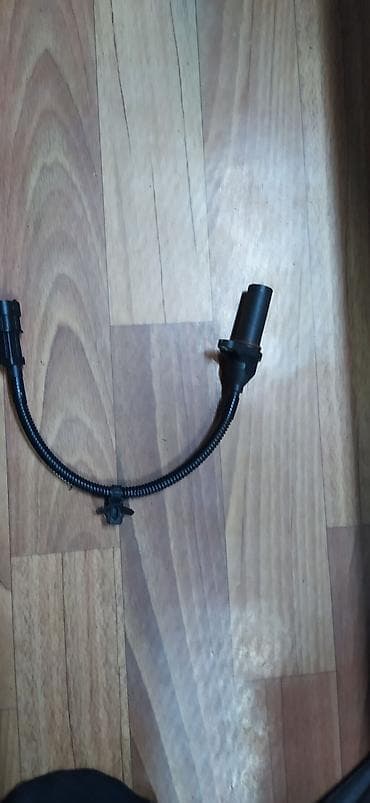 Датчик коленвала Hyundai 2009 г., Новый at lalafo.kg Датчик коленвала Hyundai 2009 г., Новый