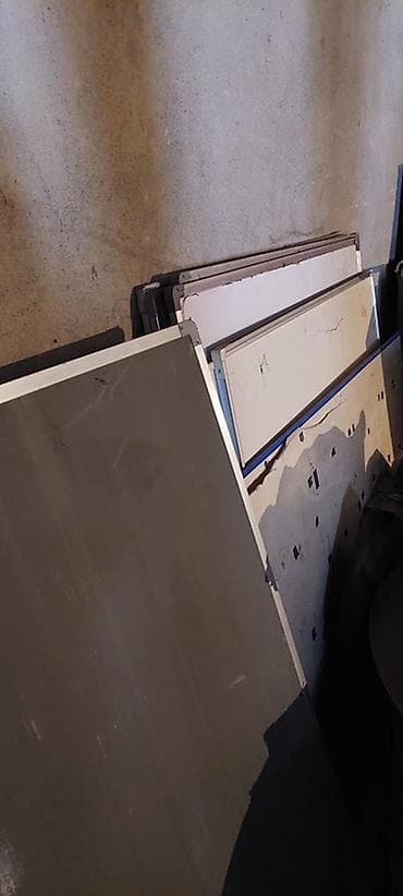 Офис шкафтары: Офисные стулья и маркерные доски Срочно продаю! Стулья синие по 700 lalafo.kg да — 4 Офис шкафтары: Офисные стулья и маркерные доски Срочно продаю! Стулья синие по 700 — 4