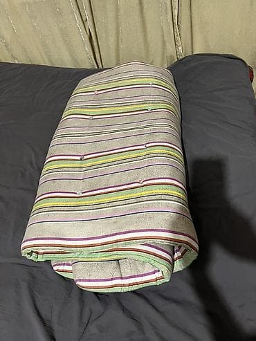 Матрас б/у чистый без пятен внутри вата. Мкр тунгуч at lalafo.kg Матрас б/у чистый без пятен внутри вата. Мкр тунгуч