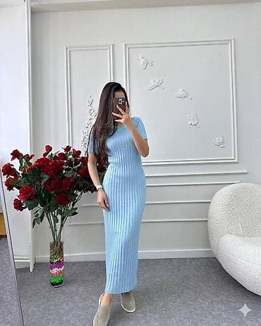 Трикотажное платье в рубчик, длина миди at lalafo.kg Трикотажное платье в рубчик, длина миди