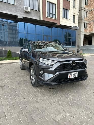 Toyota RAV4: 2019 г., Автомат, Бензин, Кроссовер at lalafo.kg Toyota RAV4: 2019 г., Автомат, Бензин, Кроссовер