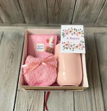 Подарочные наборы в розовых тонах 1) Набор “8 Марта” - Керамическая at lalafo.kg Подарочные наборы в розовых тонах 1) Набор “8 Марта” - Керамическая