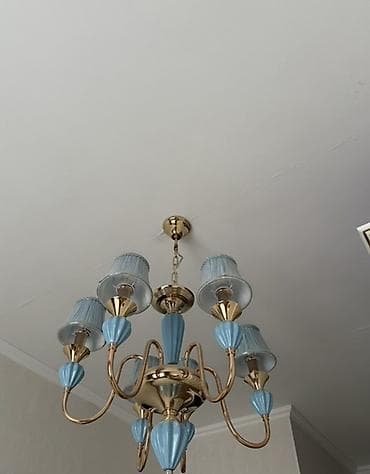 Срочно продается люстра почти новая отдаю по низкой цене !!! at lalafo.kg Срочно продается люстра почти новая отдаю по низкой цене !!!