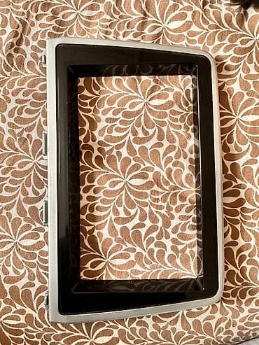 Автомобильная мультимедийная система PONTUS GNX-3D с комплектом at lalafo.kg Автомобильная мультимедийная система PONTUS GNX-3D с комплектом