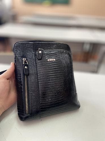 Срочно проадется барсетка BUTUN
В очень хорошем состоянии at lalafo.kg Срочно проадется барсетка BUTUN
В очень хорошем состоянии