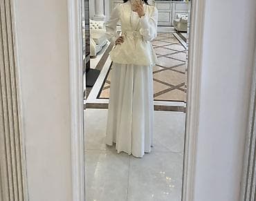 Продаю платье, корсет снимается, одевала 1 раз на свое узатуу вместе с at lalafo.kg Продаю платье, корсет снимается, одевала 1 раз на свое узатуу вместе с