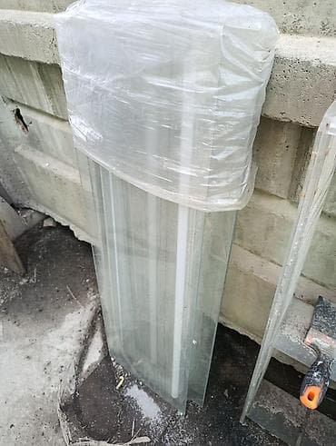 Торговые стеклянные витрины - Конструкция: металлический каркас at lalafo.kg Торговые стеклянные витрины - Конструкция: металлический каркас