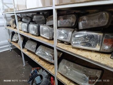 Комплект передних фар Nissan 2000 г., Б/у, Оригинал, США at lalafo.kg Комплект передних фар Nissan 2000 г., Б/у, Оригинал, США