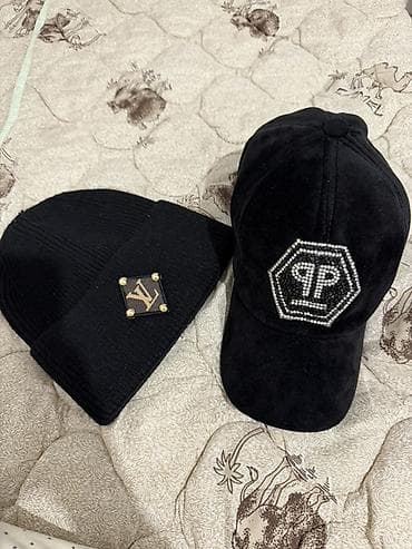 Шапка, Бини, Бархат, Осень-весна, Вязаная модель at lalafo.kg Шапка, Бини, Бархат, Осень-весна, Вязаная модель