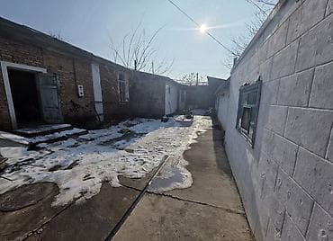 Срочно!!! Продаётся два больших совмещённых дома из кирпича по цене at lalafo.kg Срочно!!! Продаётся два больших совмещённых дома из кирпича по цене