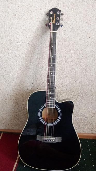 Электроакустическая гитара с вырезом (cutaway), цвет – черный глянец at lalafo.kg Электроакустическая гитара с вырезом (cutaway), цвет – черный глянец