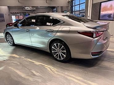 Lexus ES: 2019 г., 2.5 л, Автомат, Гибрид, Седан at lalafo.kg Lexus ES: 2019 г., 2.5 л, Автомат, Гибрид, Седан