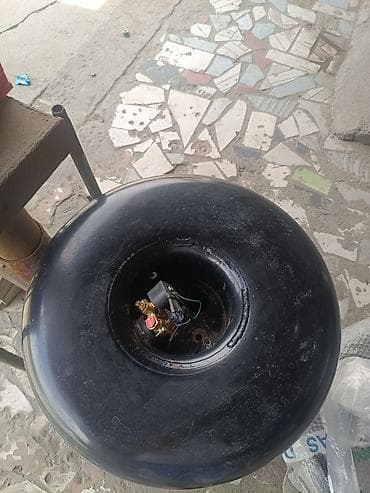 Торроидальный баллон ГБО для автомобиля 35 л почти новый - Тип at lalafo.kg Торроидальный баллон ГБО для автомобиля 35 л почти новый - Тип