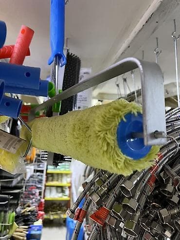 Малярный валик с держателем - Тип: валик для окраски стен и потолков at lalafo.kg Малярный валик с держателем - Тип: валик для окраски стен и потолков