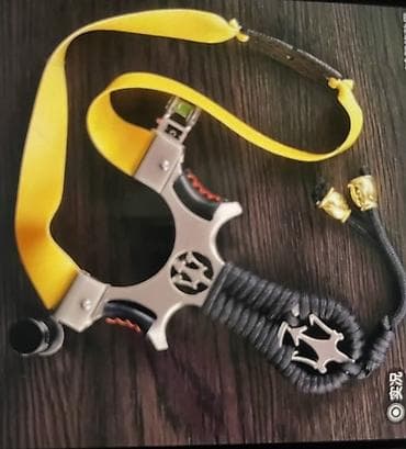 Профессиональная рогатка с лазерным прицелом и уровнем - Корпус из at lalafo.kg Профессиональная рогатка с лазерным прицелом и уровнем - Корпус из