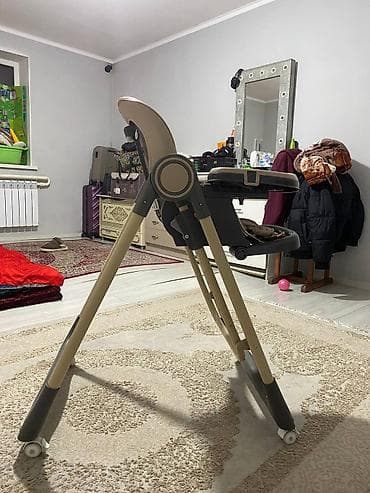 Бала үчүн комод: Тамактандыруучу отургуч, Жаңы, Chicco, Пластик, Трансформер, түсү - Боз, Акылуу жеткирүү lalafo.kg да — 1 Бала үчүн комод: Тамактандыруучу отургуч, Жаңы, Chicco, Пластик, Трансформер, түсү - Боз, Акылуу жеткирүү — 1