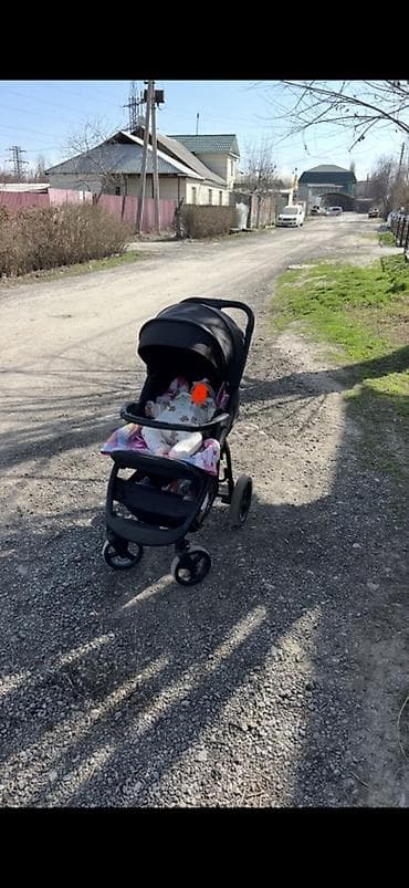 Цена за двоих Детская коляска-прогулочная + люлька-качалка (комплект at lalafo.kg Цена за двоих Детская коляска-прогулочная + люлька-качалка (комплект